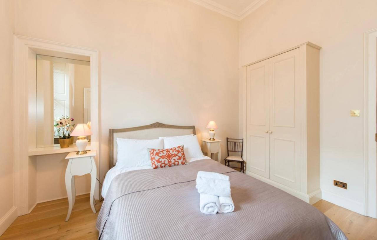 Luxurious City Centre Self Catering Apartment — Photos 2