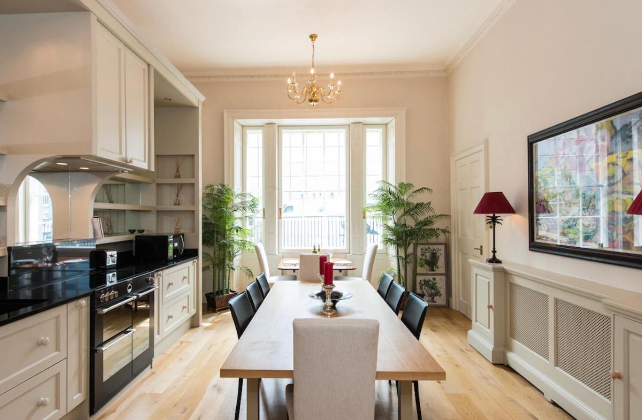 Luxurious City Centre Self Catering Apartment — Photos 3